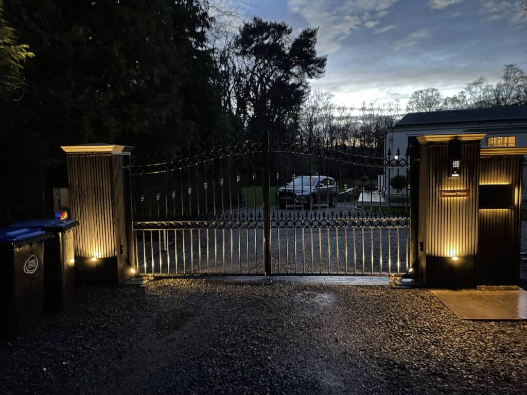 electric gates surrey, electric driveway gates guildford