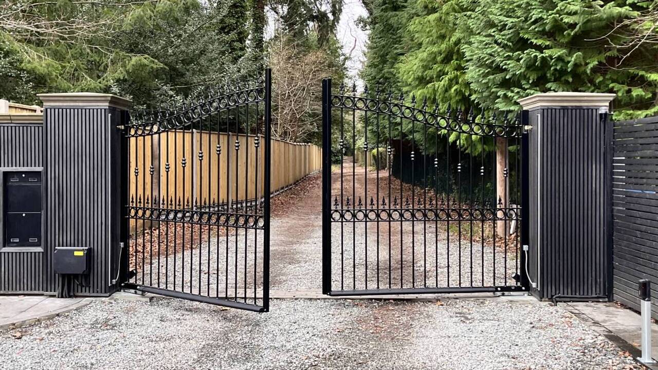 electric gates surrey, electric driveway gates guildford