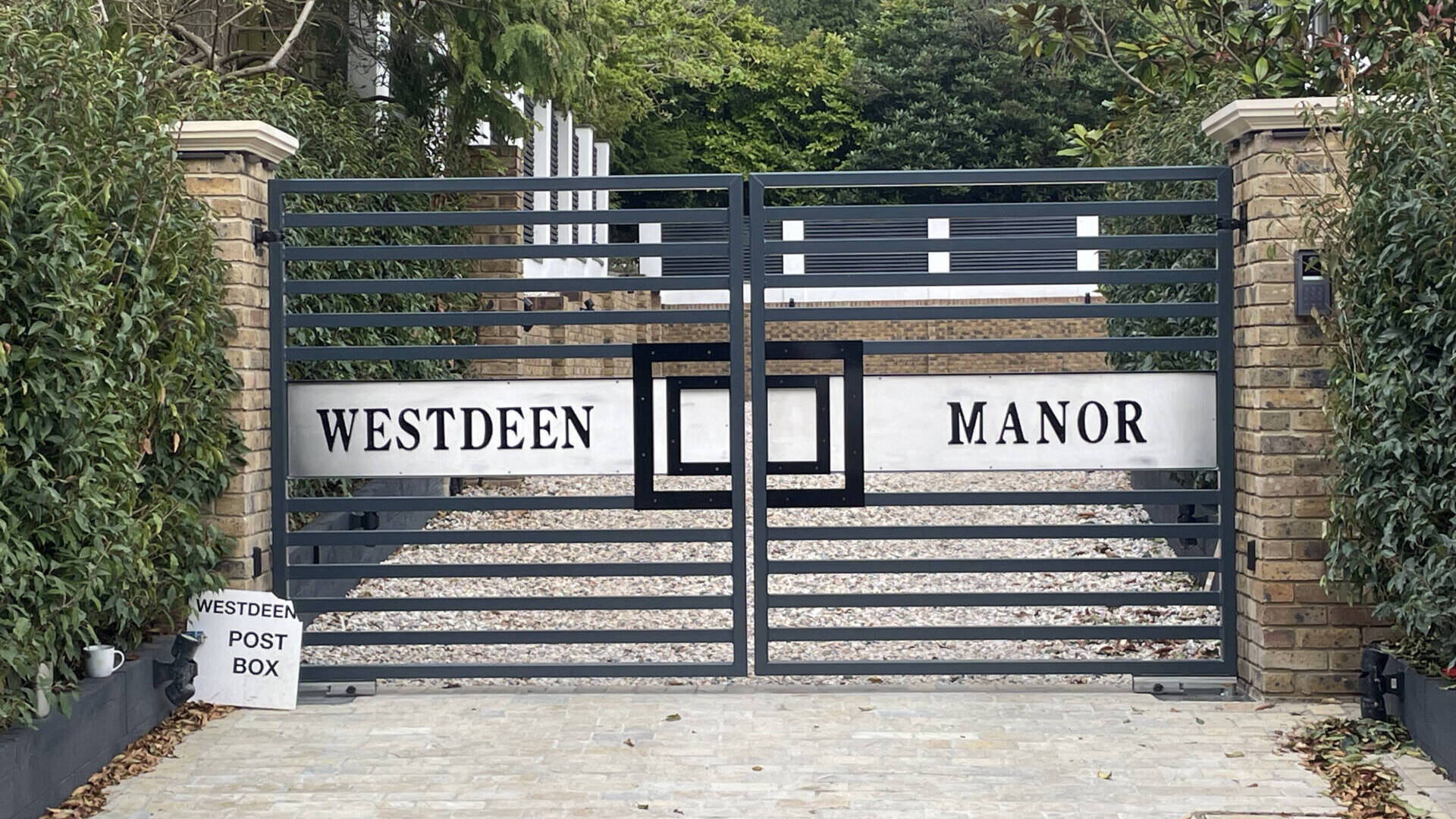 aluminium electric gate