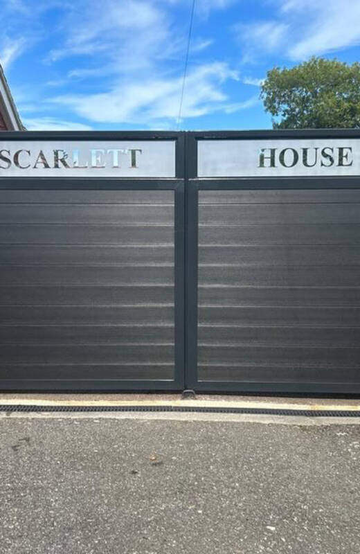 composite electric gate